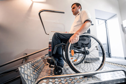 Sistema salvaescaleras exterior inclinado